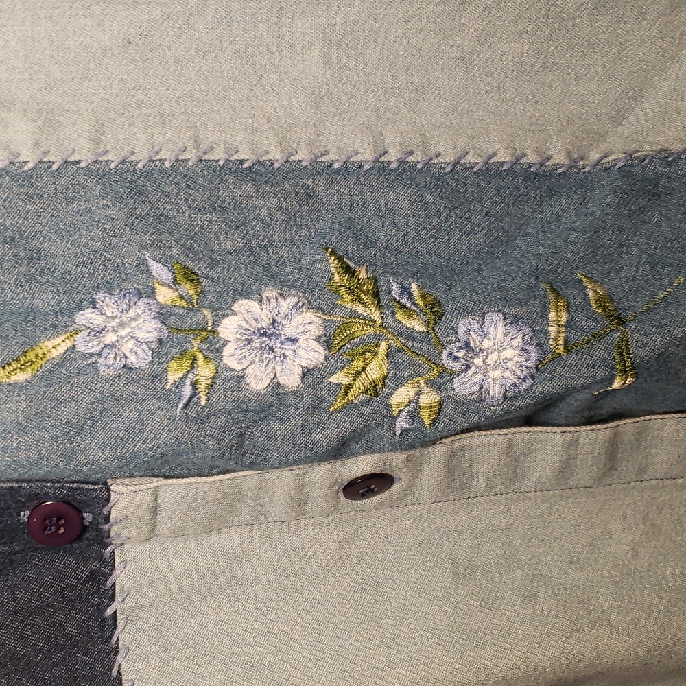 Vintage Patchwork, Kneedlepoint Women's Button Do… - image 4